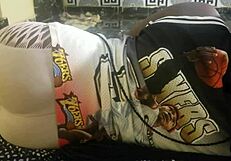 Teen shows off her ass with farts