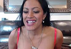 Maxine X spreads ass while playing with toys