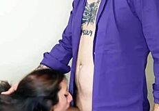 Amateur Eighteen Year Old Gets Facial Cumshot