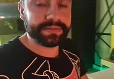 A loira casada safada com fogo na buceta deu ate nos bastidores com a camera desligada