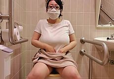 Married woman masturbates wet pussy