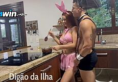 兔女郎热情操赚胡萝卜