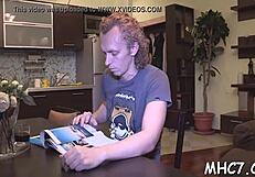 Babe enjoys hot r fuck