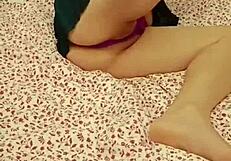 Cogiendo a Lo Bestia a Mi Suegra Mientras Mi Novia Duerme y La Lleno de Semen