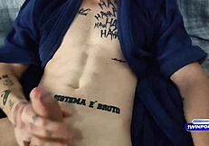 I'm eating that fat neighbor's hairy pussy right now