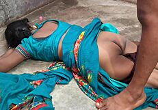 Vroča desi indijska novo poročena punca popolnoma naga seks z analnim creampie in lizanjem