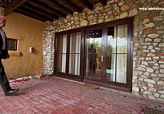 Dominatrix Mistress April trains Rosie in pee toilet discipline!