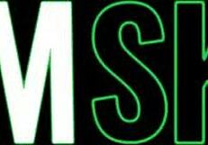 Срамежлива момиче с хиджаб учи всичко за странна американска традиция от американски приятел