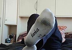 Chubby European Amateur Shows Her White Sneaker Socks In Homemade Video