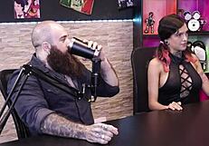 A gente sempre foi bem safado mas evolu�mos no lado da putaria - qweensg e iron biker