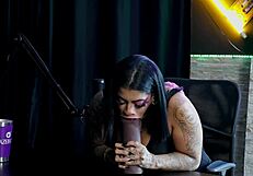 Morena Demonstrates Blowjob On Toy, Leaving It Wet - Marcelly Melo