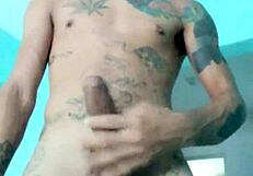 Magrinho shows his good toy in living room