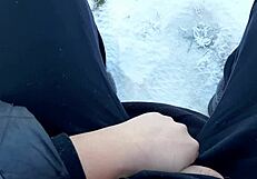 I riskily jerk off in a public park around people