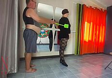 المعلم يعاقب راقصة الباليه بضرب مؤخرتها ونيكها في الفم والكس