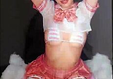 Grubzi Receives Intense Cum Tribute