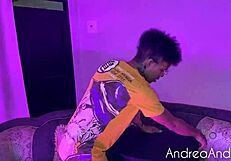 Stepsister seduces during Fortnite