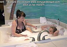 kristall cox rimming prolapse transsexual bath tube fun with wild insertions 😈💦