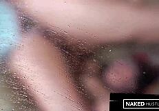 아마추어 주부 조슬린, 큰 자지 이웃과 몰래 섹스!