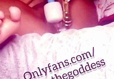 Squirting Thot Dildo Creams And Squirts