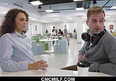 Employees fuck anyone in freeuse office - cncmilf