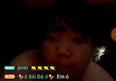 Vietnamese girl performs a casual show on Starme