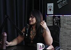 Blonde And Brunette Show Off Blowjob Skills And Curves