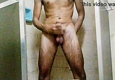 Taking a bath and masturbating so good!