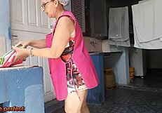 Caught boss jerking off, employee seduces him – will he tell his wife?