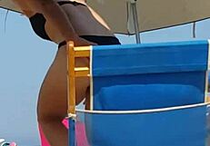 candid beach slut in bikini hidden