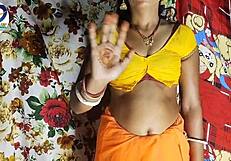 tvoja desi vaška bhabhi v sareeju in bluzi