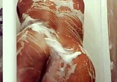 Yuki Senpai's Motel Shower Preview