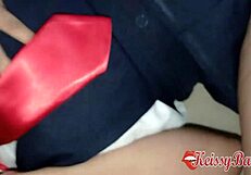 Colegiala Returns Exhausted from Classes and Her Stepfather Takes Advantage to Fuck Her