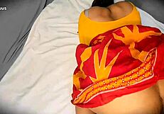 Indian housewife chats with delivery boy while husband is away wearing saree