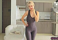 I Invite A Stranger Neighbor To My Apartment And End Up Sucking His Cock Until He Cums In My Mouth - Linzilyn