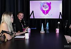 Compilados da mary red queen no bora cast com bruna carlos watch on sheer red