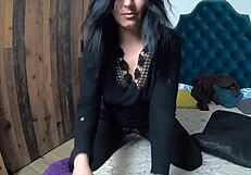 Milfycalla Masturbates While Dancing and Dirty Talking in Sports Wear Preview