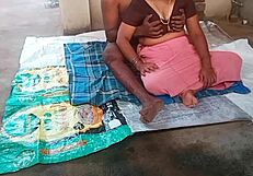 desi aunty fucks young boy in bedroom 😏 first time homemade