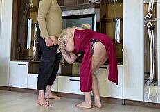 Mature woman spread her ass and got a cock in anal