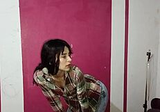 Street painter fucks horny teen after seeing her ass!