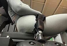 Crazy 18+ teen squirting while training in the gym 😍