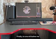 Stepdaughter distracts stepfather from computer game with expert dick sucking and swallowing