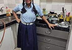 देसी लड़की गांव वाले लड़के से CHUD गई