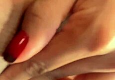 rosa vermelha screams name during muff diving