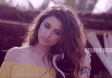 Parineeti Chopra Hot And Sexy Photoshoots On Seaside!
