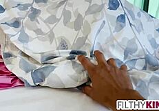 Boy Seeks New Stepmom Pussy For Sex