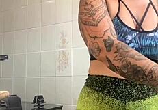 wife pretends to cook online but really flashes her pussy