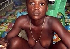 Crazybitch twerking naked then enjoyed fucking her big dildo in both ass and pussy?