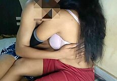 Hot sexy college girlfriend fucks with boyfriend