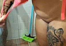 Virgin Wants to Fuck Hairy Pussy Without Bathing First