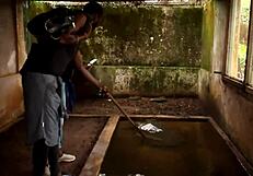 a strange meeting in tourist park with huge cock filling mouth and ass fucking tight ass for spectators pleasure